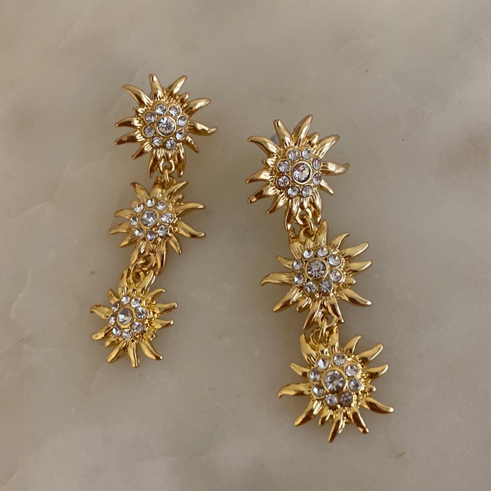 2023 design earrings